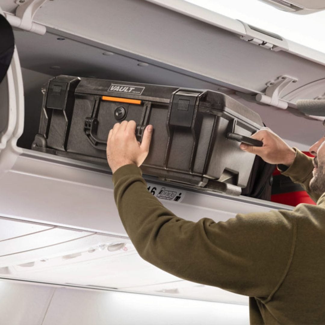 Pelican 58 V525-2.jpg